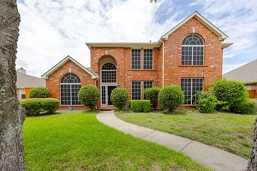 3103 Kingsbury Dr Photo 1