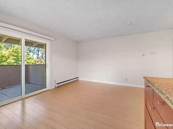 5th image of 150 Saratoga Ave