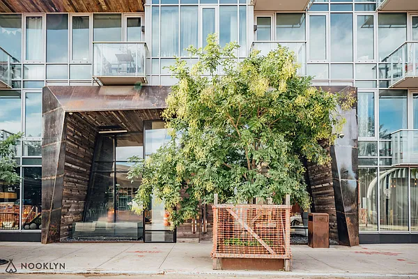 Rented by Nooklyn NYC LLC | media 21