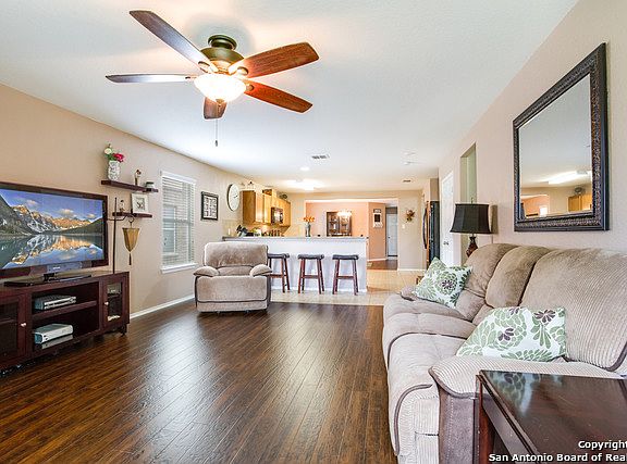 2nd image of 8931 Oakwood Park