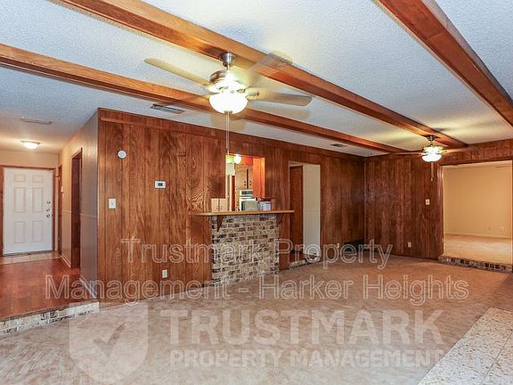 4th image of 3204 Oakridge Blvd