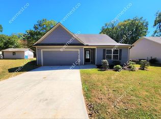 634 Stowers Dr, Monroe, GA 30655