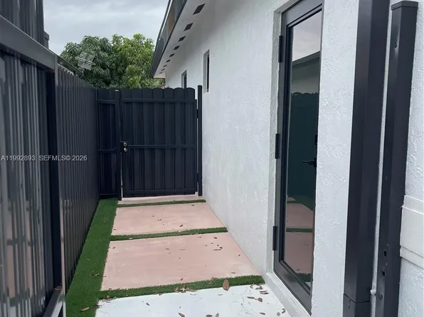 14554 SW 161st Ct, Miami, FL 33196