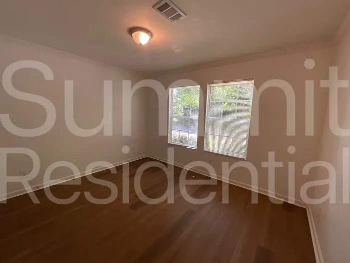 651 Langston Dr SW — Photo 10