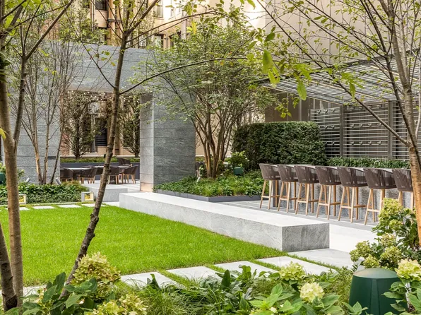 217 West 57th Street image 19 of 27