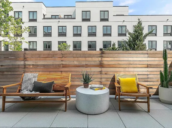 176 Woodward Avenue image 18 of 18