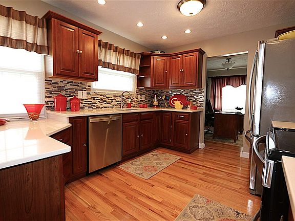 2nd image of 533 Township Road 1239