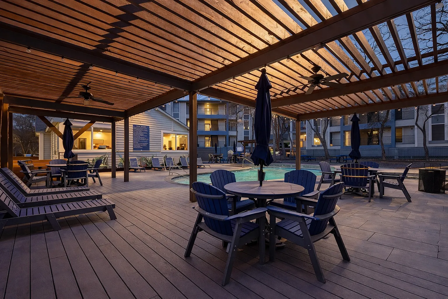 Treehouse Apartments — Photo 2