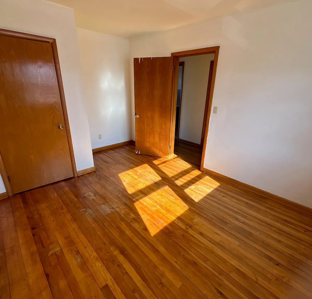 1213-1215 Cleveland Ave - 1213 1/2 Cleveland Ave — Photo 4
