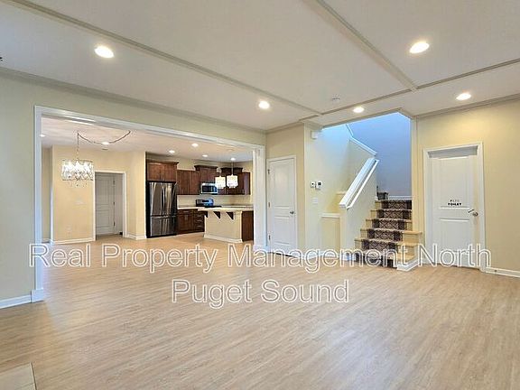 5th image of 4421 Riverfront Blvd