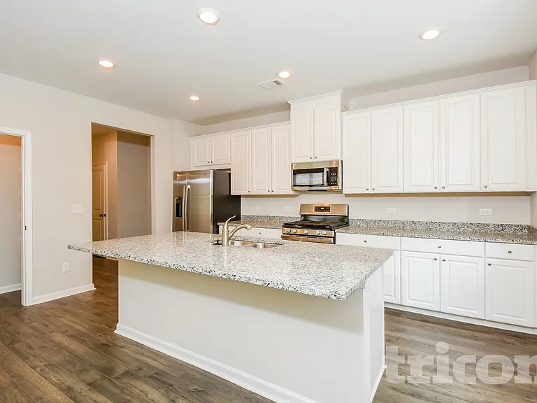 148 Chapelcrest Ln — Photo 4