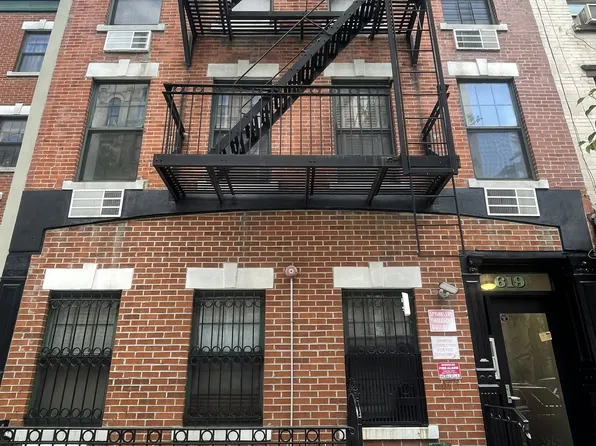 619 East 11th Street image 1 of 5