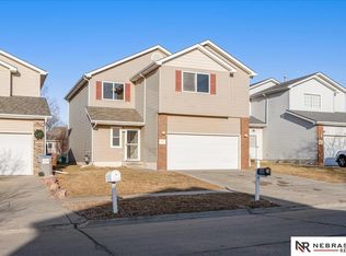 7421 N 17th Ct, Lincoln, NE 68521