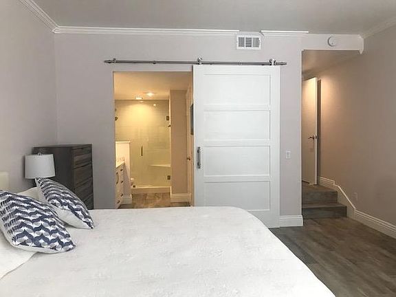 5th image of 93 Kingston Ct W