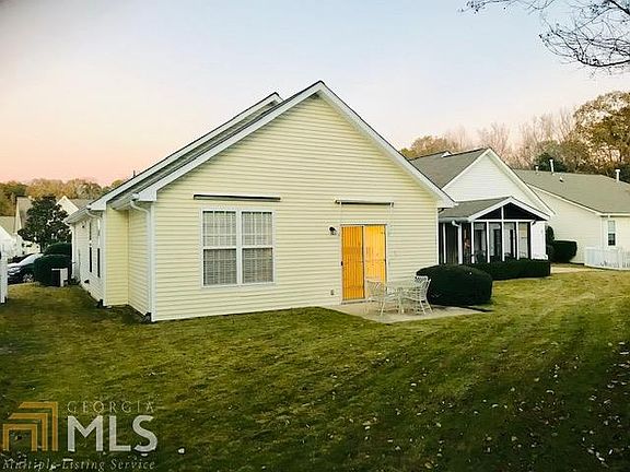 2nd image of 2505 Cranberry Ln #92