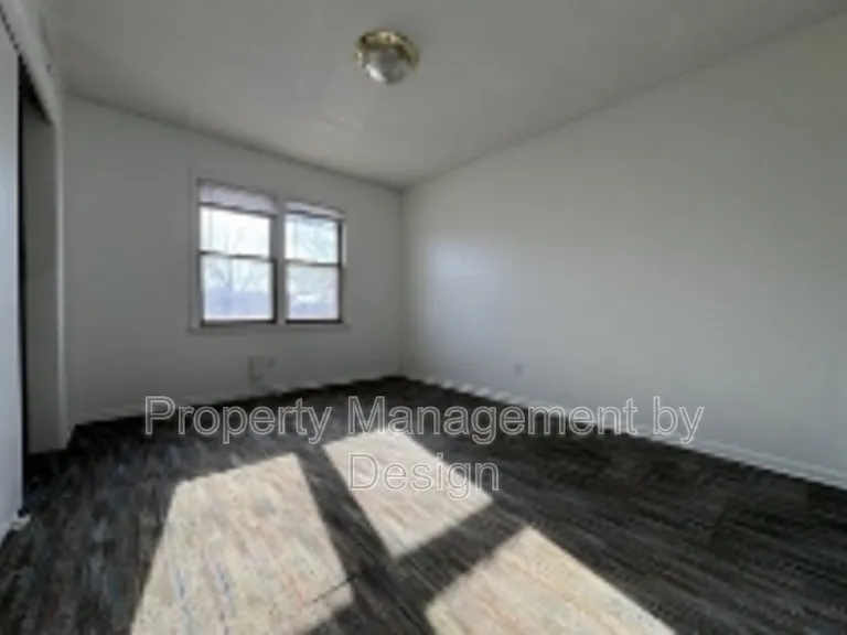 1039 5th St #7 — Photo 6
