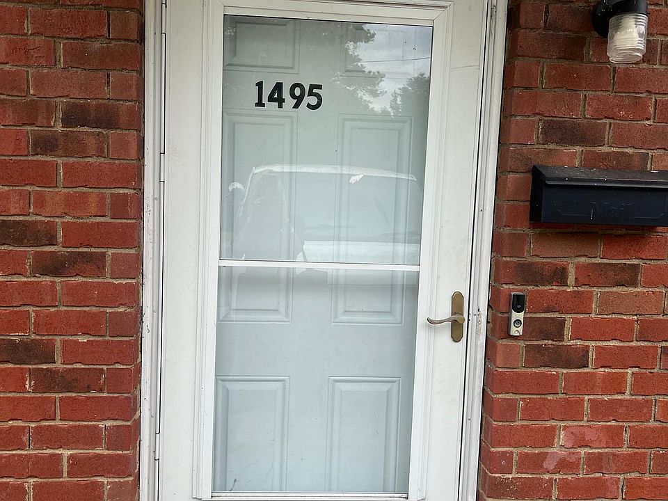 1st image of 1495 Campus St