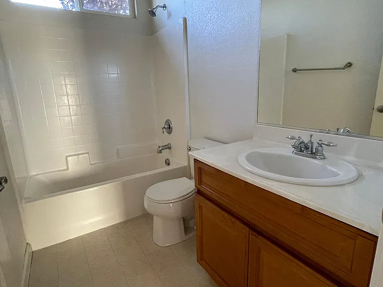 506 Barclay Way — Photo 15