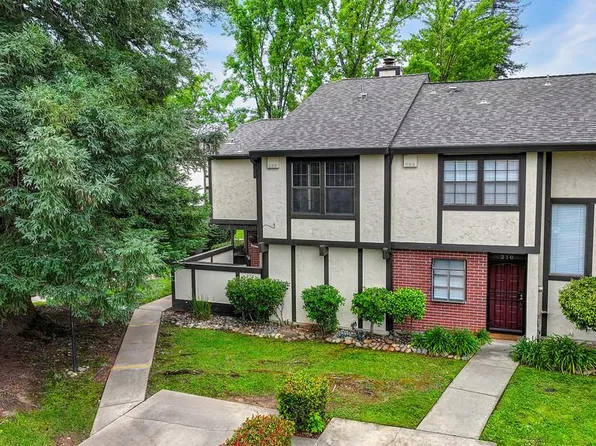 212 Wales Dr, Folsom, CA 95630