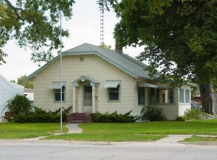 1701 Lake Ave, Gothenburg, NE 69138