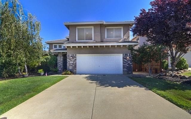1st image of 1909 Hunter Dr