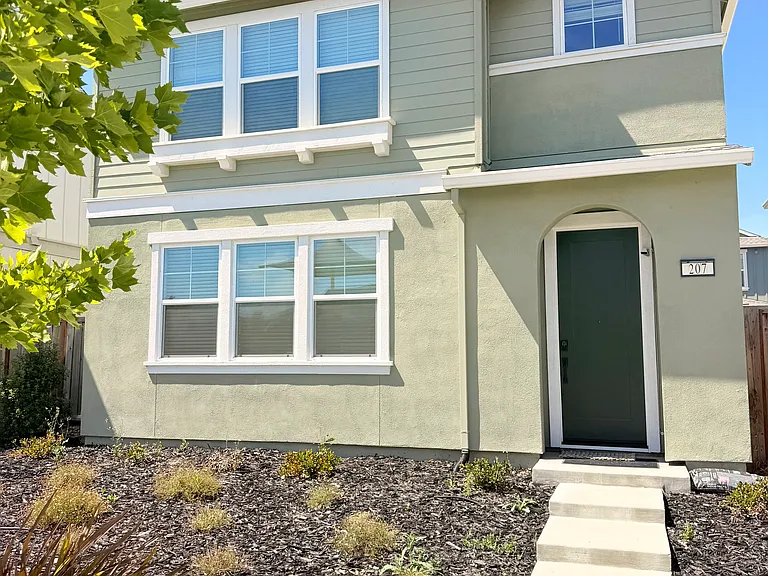 207 Manatee St — Photo 4