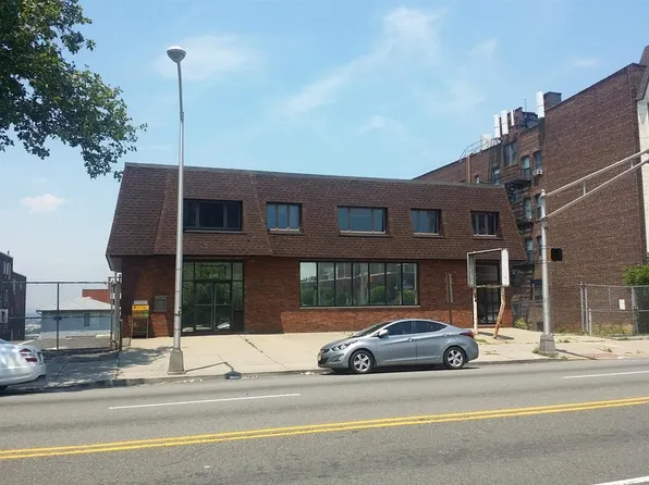 1919 Kennedy Boulevard image 3 of 28