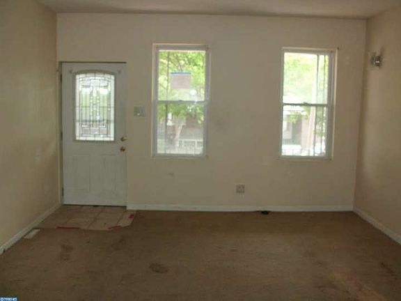 2nd image of 22 Stroud St