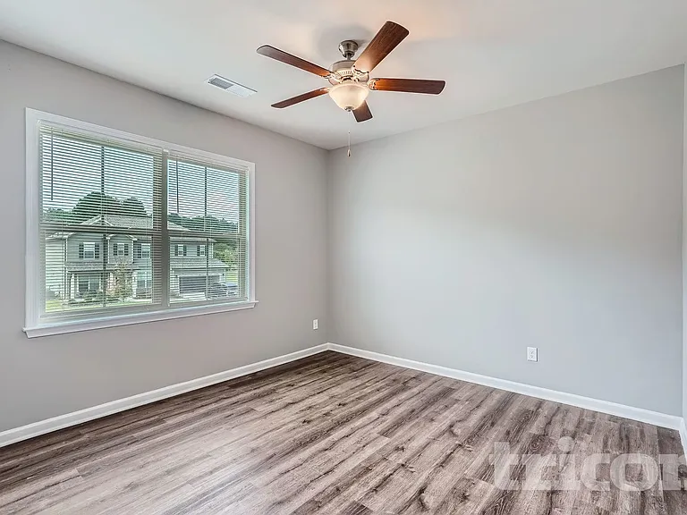 173 Cattail Ln — Photo 12