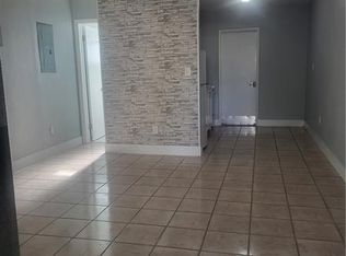 401 NW 43rd Ct #5, Fort Lauderdale, FL 33309