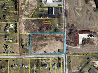 S Dexter St, Pinckney, MI 48169