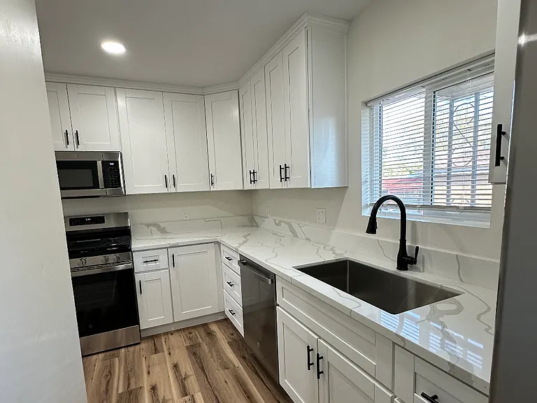 1303 Missouri St — Photo 1