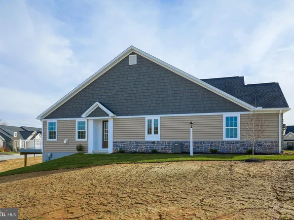 130 Maguire Ct #73, Millersville, PA 17551