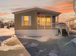 19 Palmer Dr, Sandusky, OH 44870