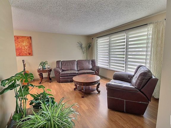 4th image of 9605 97th St