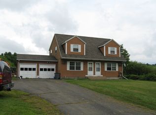 505 Sunderland Rd, Amherst, MA 01002