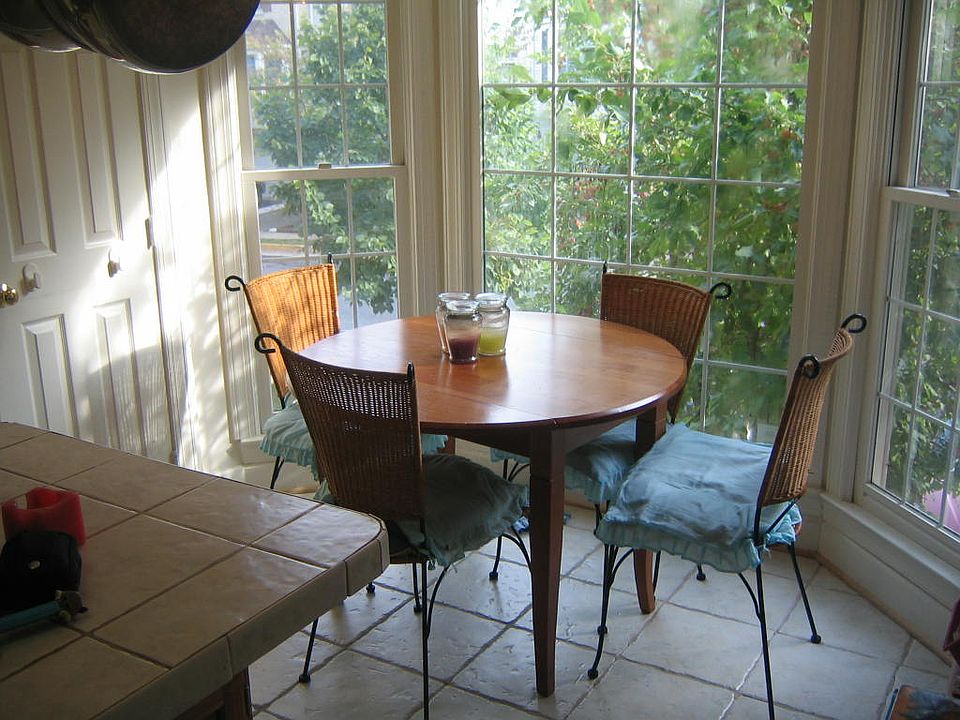 Breakfast nook