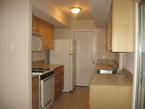 2nd image of 214 SW Dabney Dr