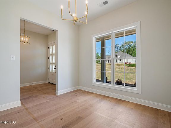 4th image of 9133 Highland Meadows Dr