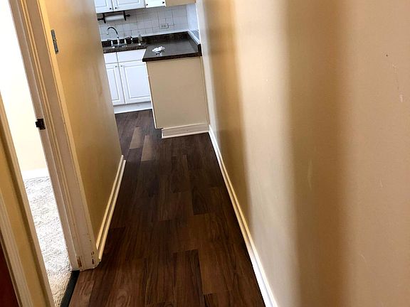 3rd image of 4810 Mulford St #1E