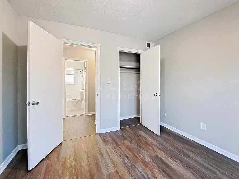5116 Valiant Dr #2 — Photo 6