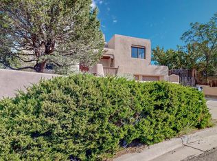 2970 Senda Del Puerto, Santa Fe, NM 87505