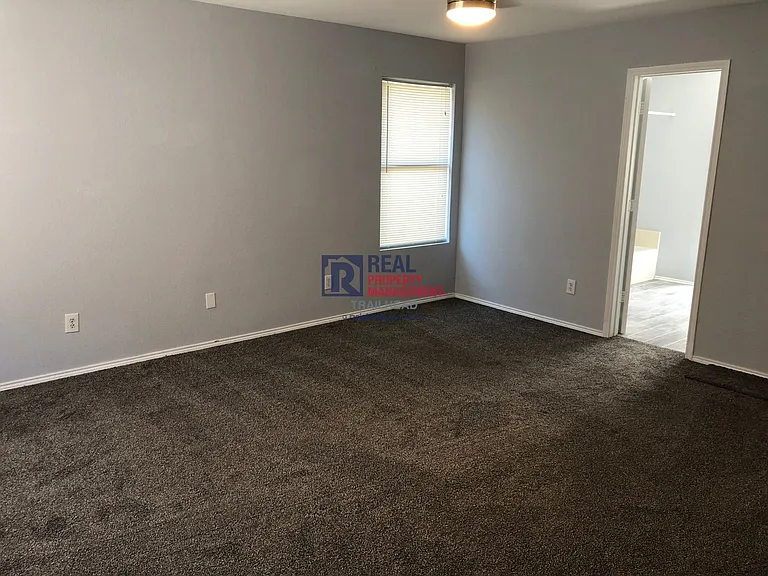 313 Dakota Ridge Dr — Photo 7