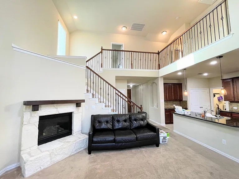 11513 Morrow Ln — Photo 17