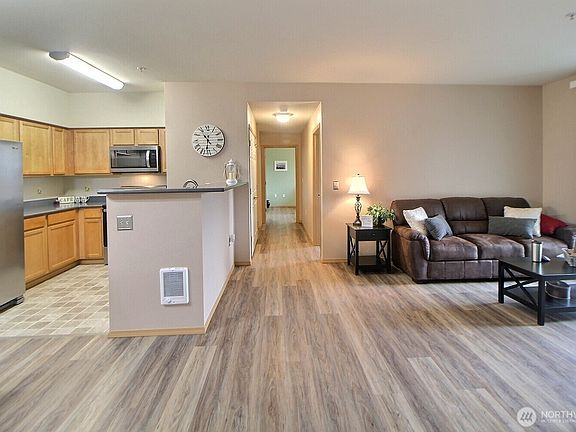 3rd image of 10109 186TH Street E #146