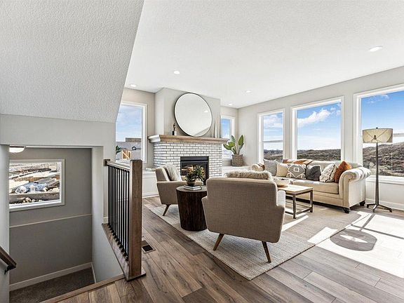 3rd image of 15757 Aquila Ave