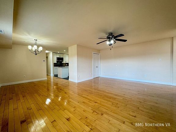 5th image of 12709 Gordon Blvd APT 70