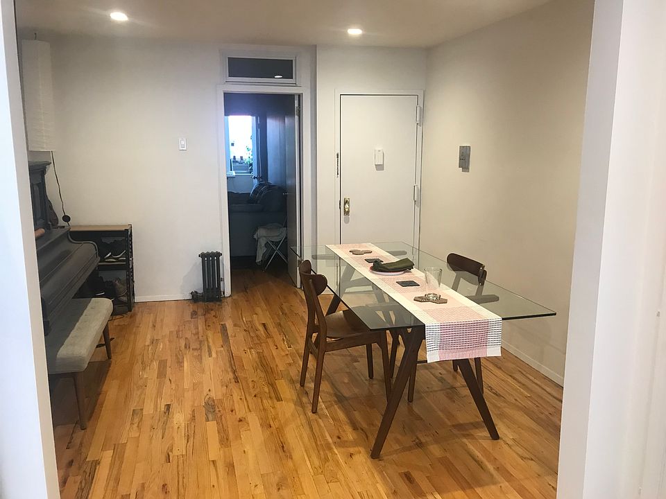 1st image of 96 Graham Ave #1C
