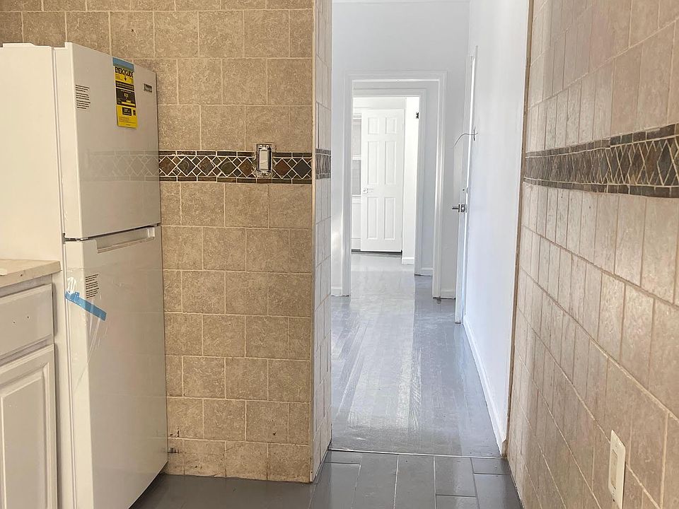 1st image of 2864 W 15th St #C