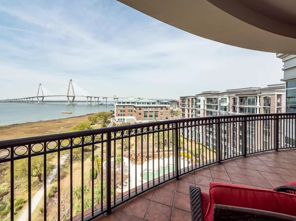 283 S Plaza Ct Penthouse 8, Mount Pleasant, SC 29464